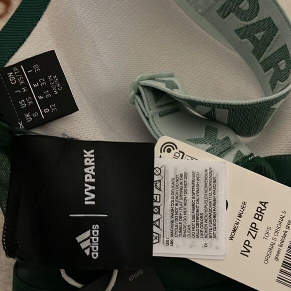 ADIDAS Ivy Park Beyonce Medium Support Zip Bra
Green Tint/Dark Green Brat XS NWT - Picture 9 of 13
